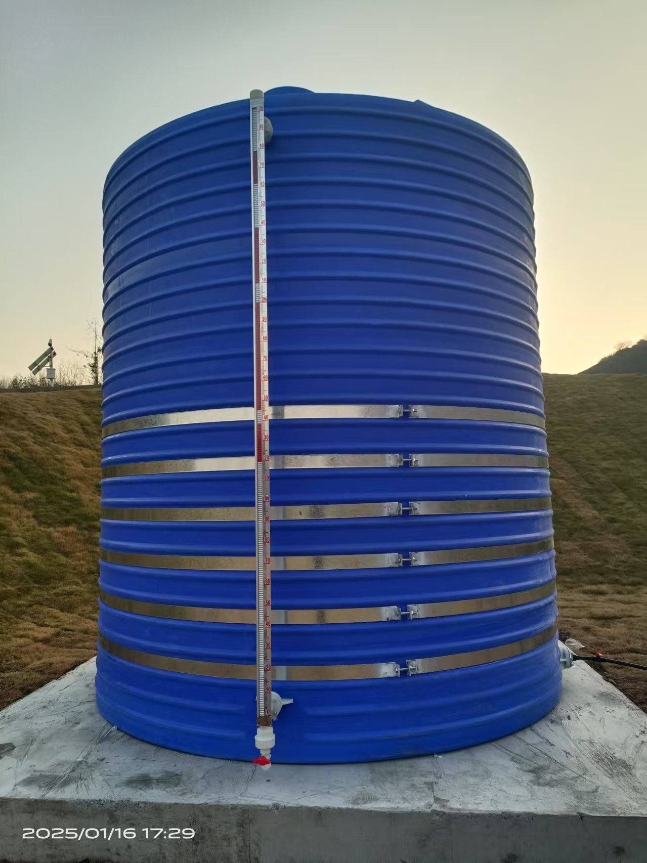 pe硫酸储罐的性能及要求  湖北PE聚乙烯防腐储罐厂家