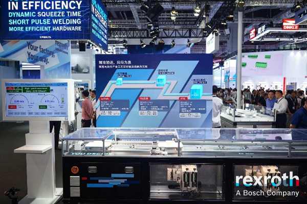 智造未來，自在掌握 | 博世力士樂本地化產(chǎn)品首發(fā)亮相2025工博會，以全價值鏈創(chuàng)新賦能中國智造升級