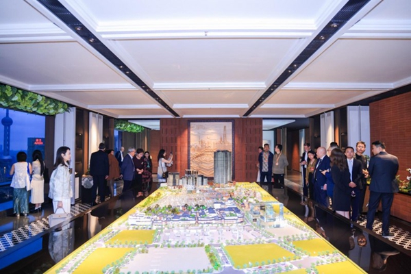 2025可持續(xù)全球領導者大會|中外嘉賓共賞“黃浦豫園之夜”